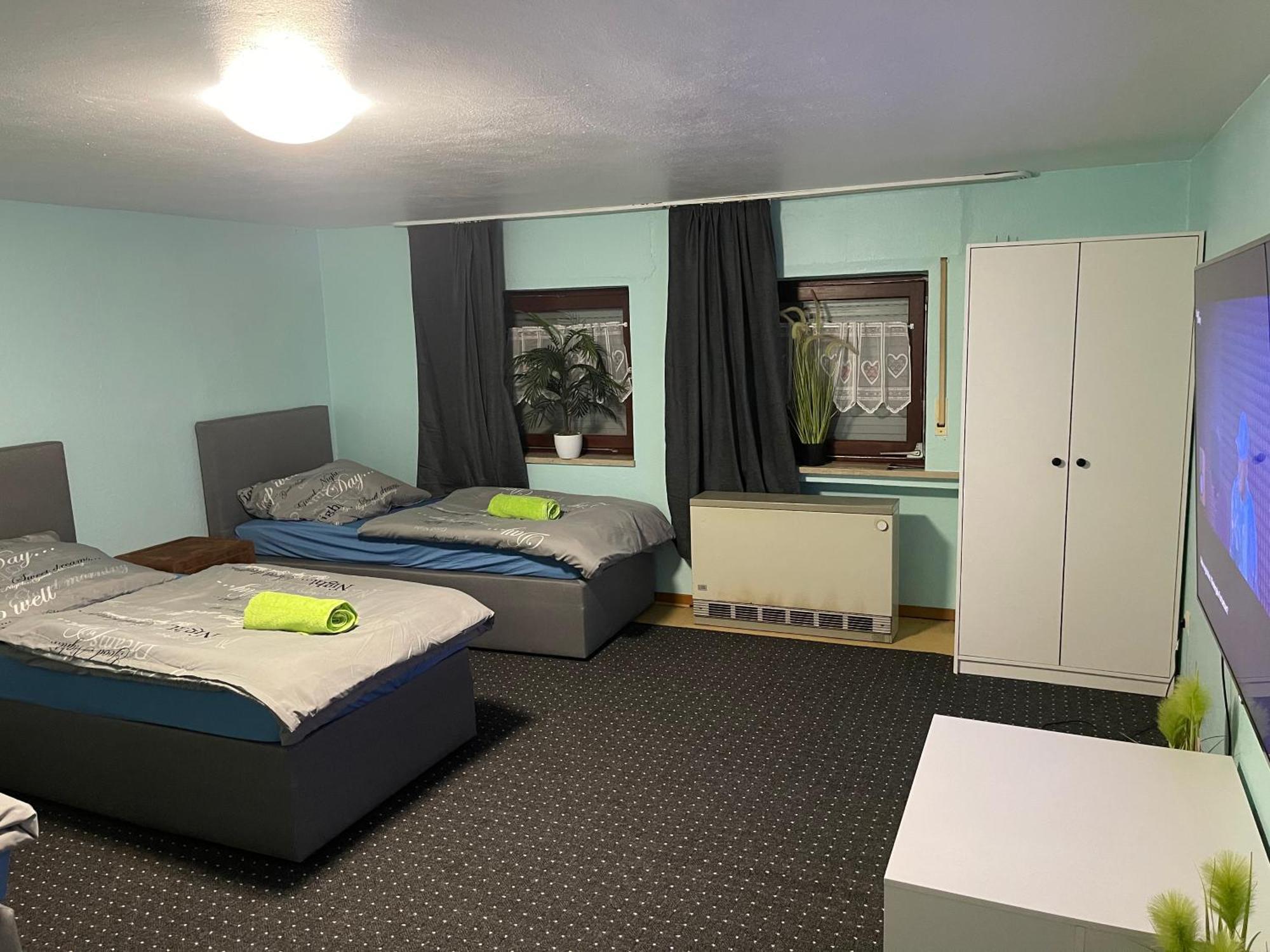 Chambre Avec 3 Lits Trier Exteriör bild